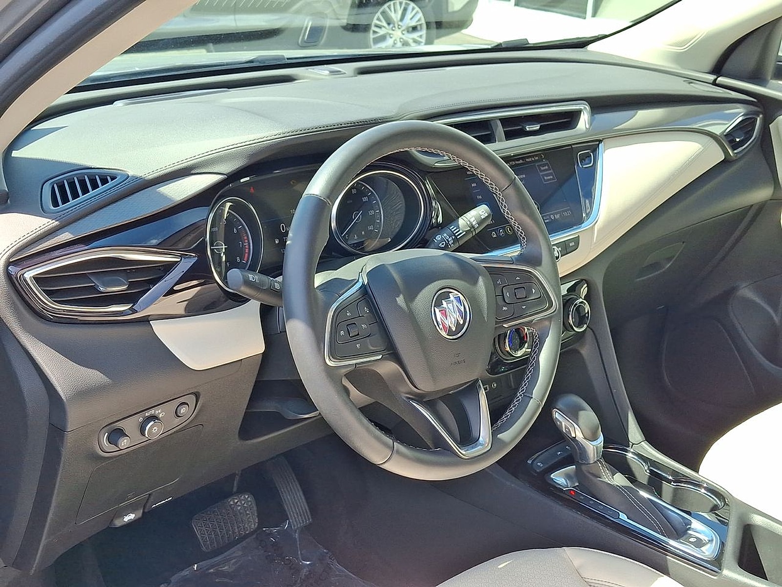 2023 Buick Encore GX Preferred - Photo 10