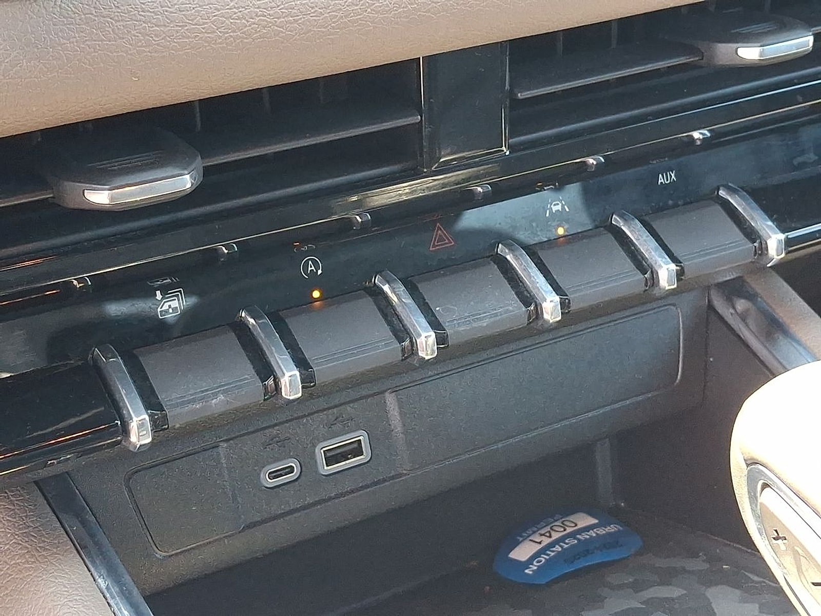 2023 GMC Canyon Denali - Photo 34