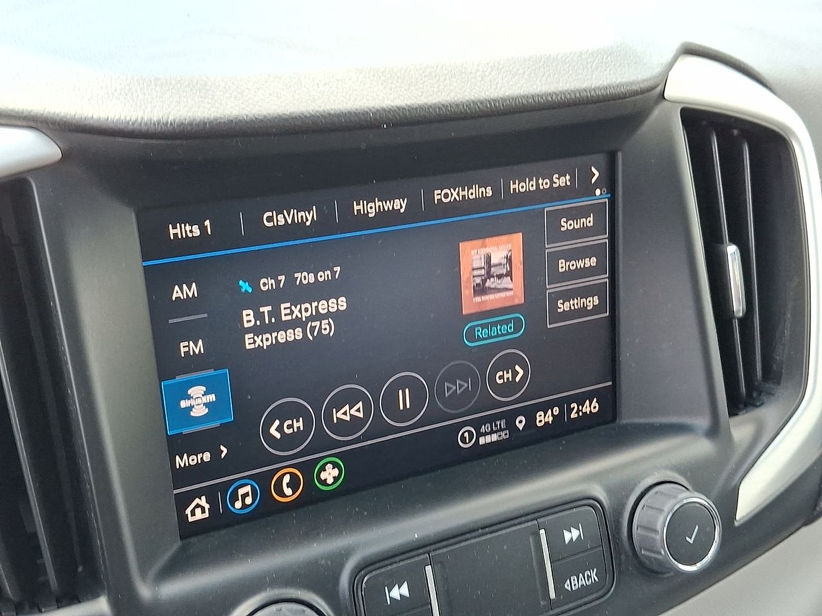 2023 GMC Terrain SLT - Photo 13