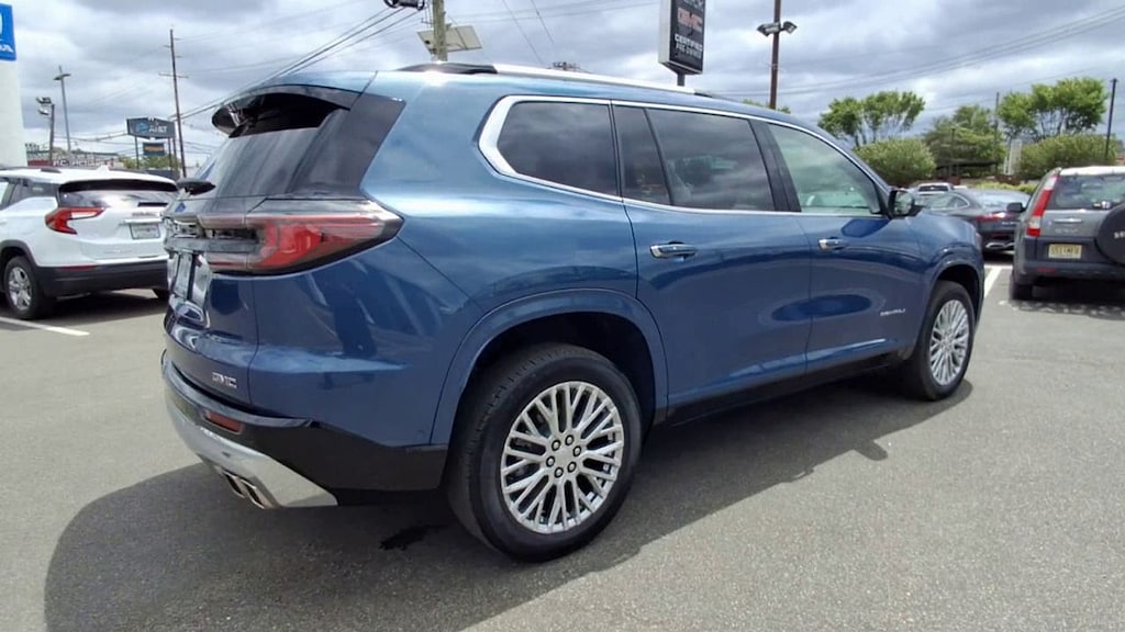 Used 2026 GMC Acadia Denali SUV