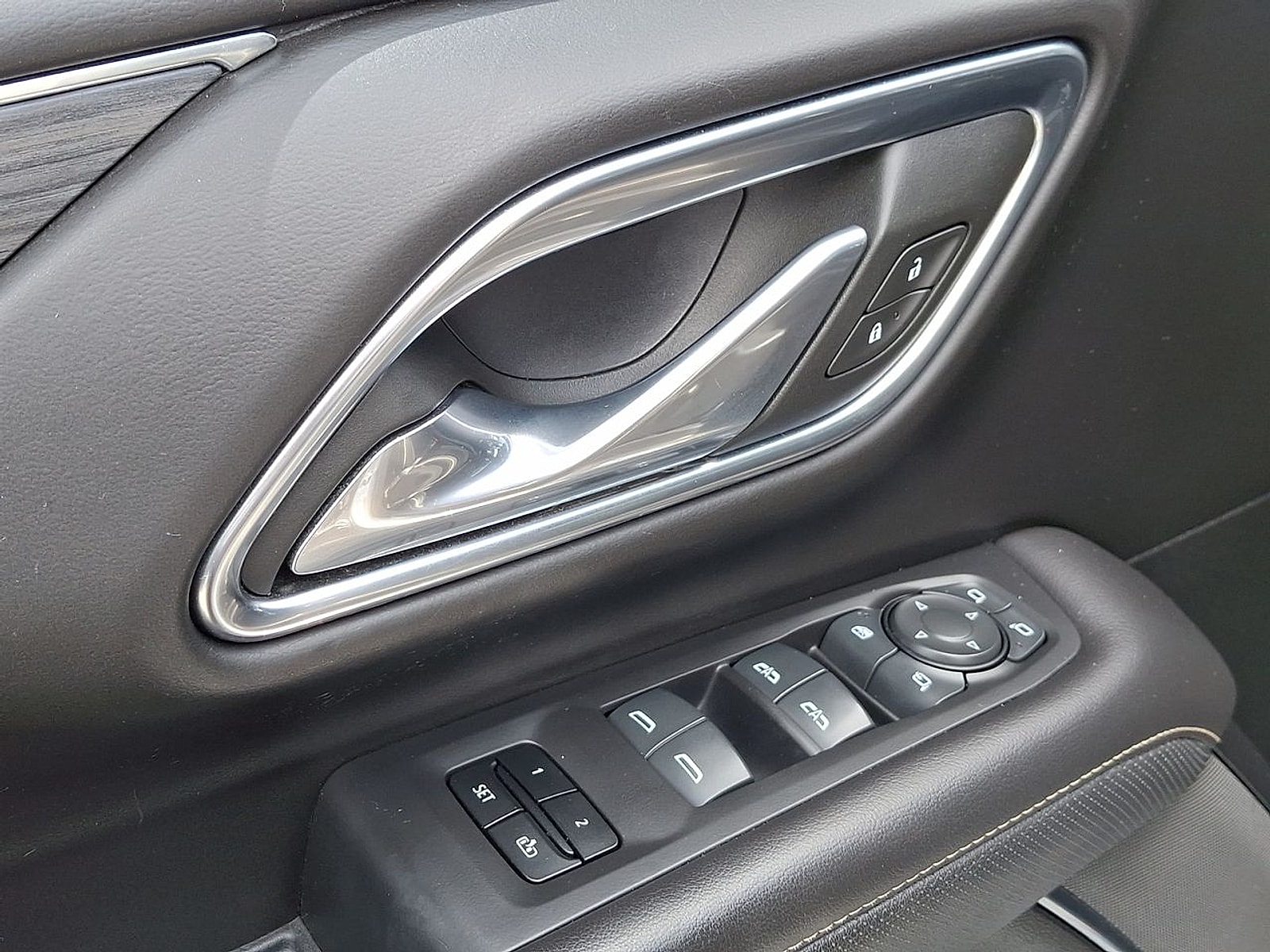 2024 GMC Yukon XL SLT - Photo 23