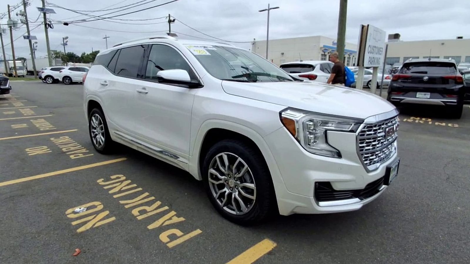 2023 GMC Terrain Denali - Photo 8