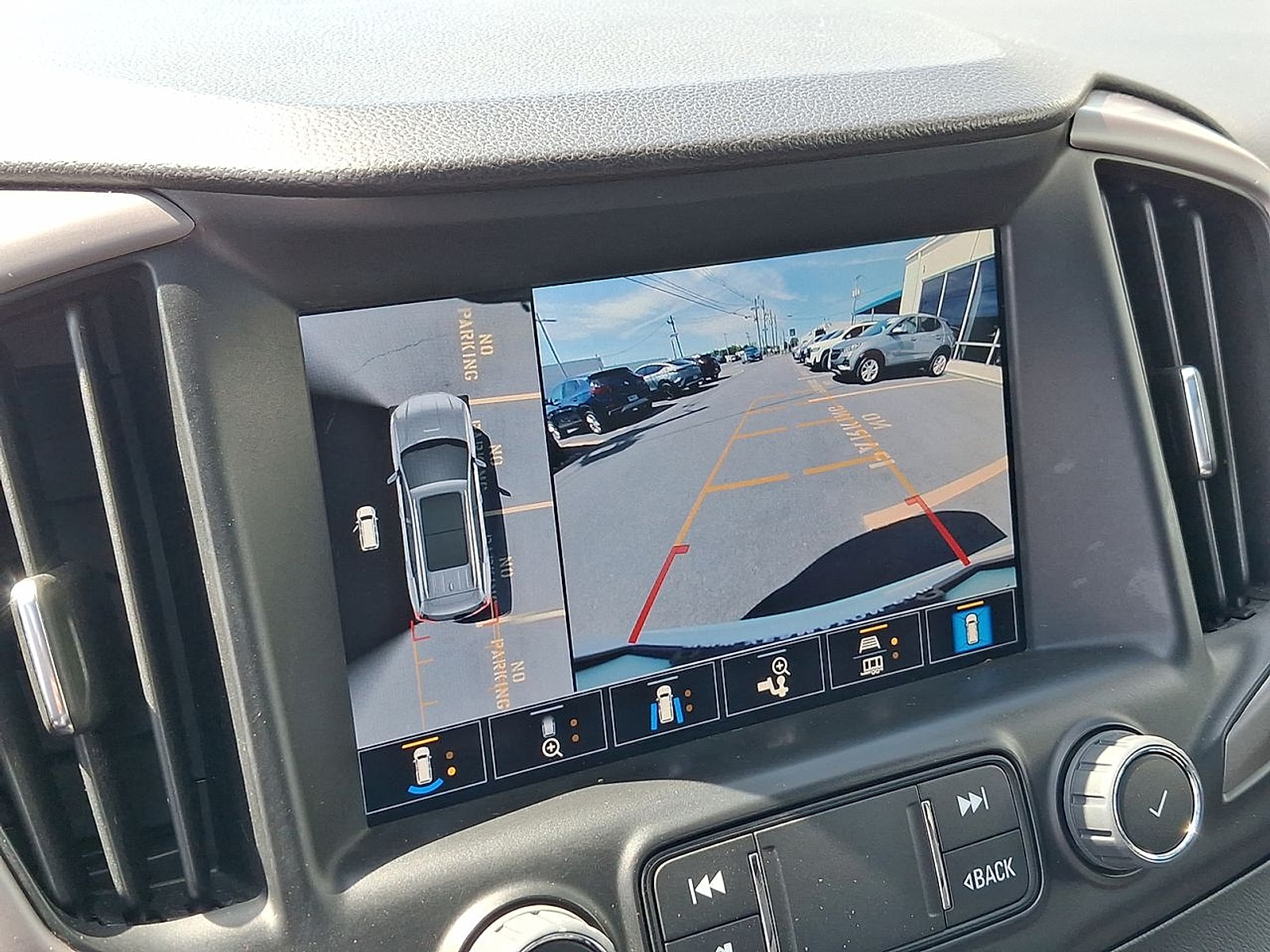 2024 GMC Terrain AT4 - Photo 14