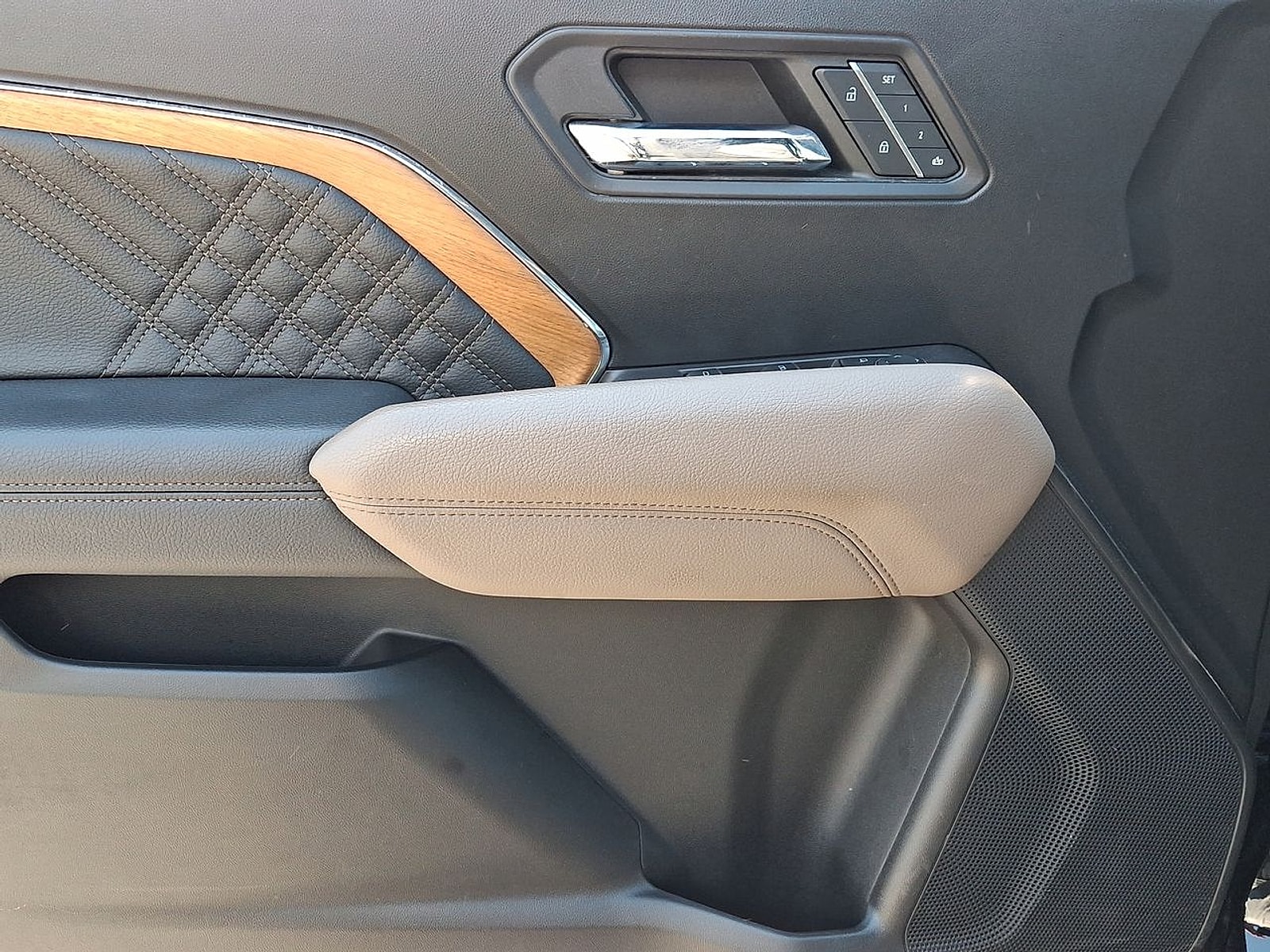 2023 GMC Canyon Denali - Photo 21