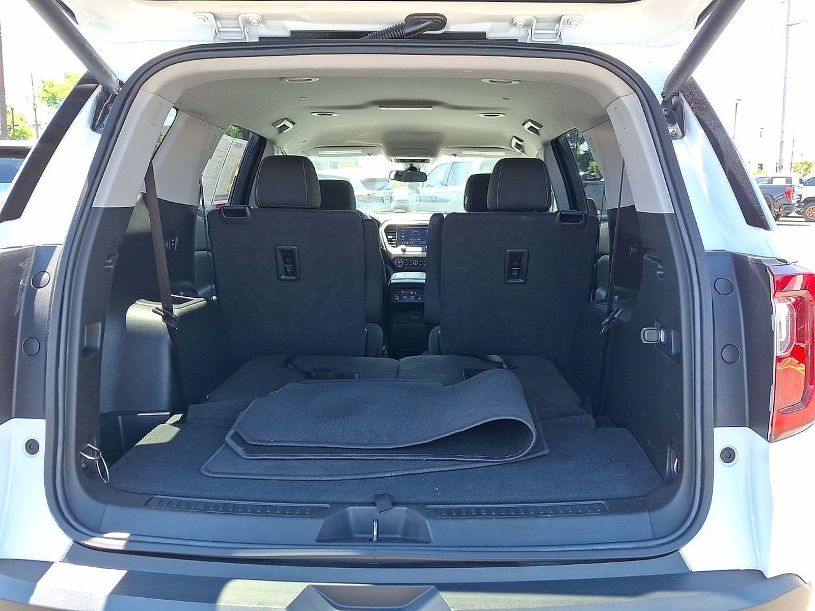 2023 GMC Acadia SLE - Photo 25