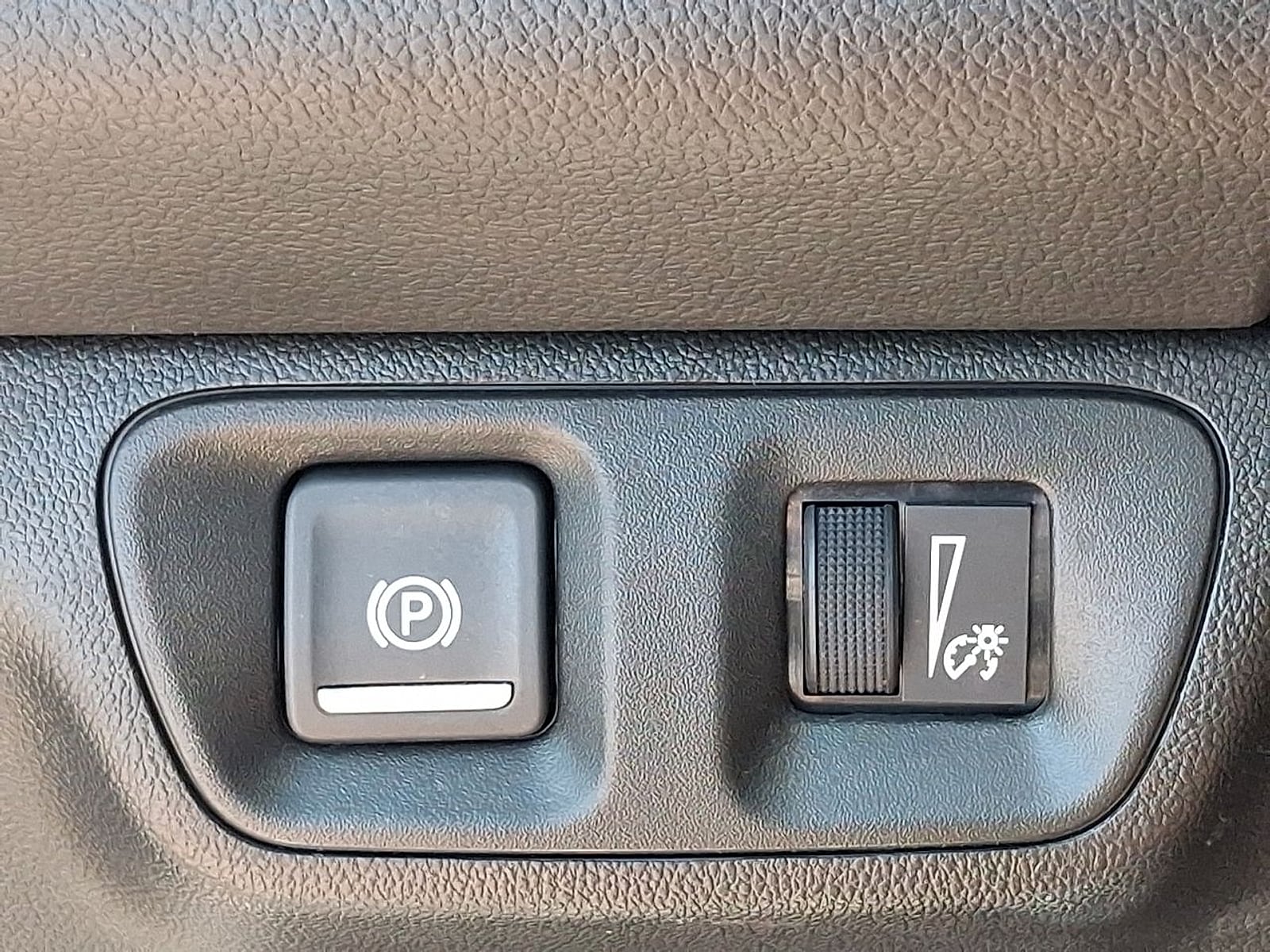 2023 GMC Acadia SLE - Photo 17