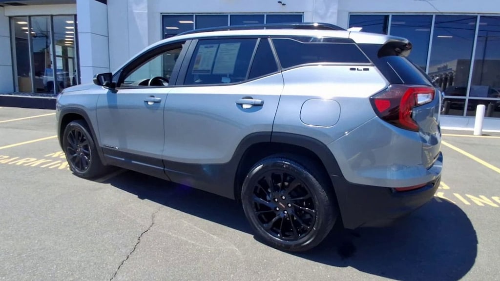 Used 2023 GMC Terrain SLE SUV