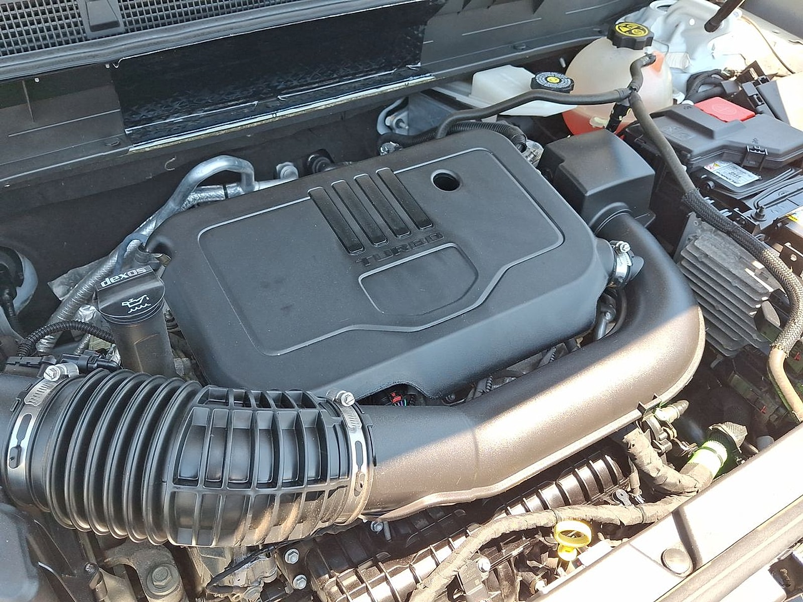 2023 GMC Acadia SLE - Photo 29