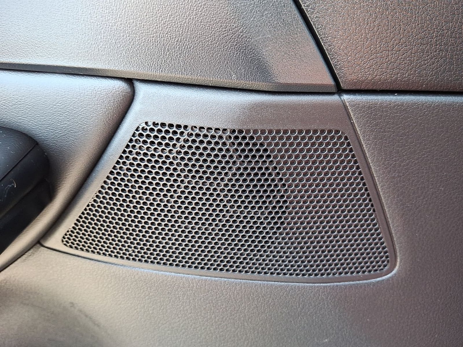 2023 Mazda CX-30 Carbon Edition - Photo 24