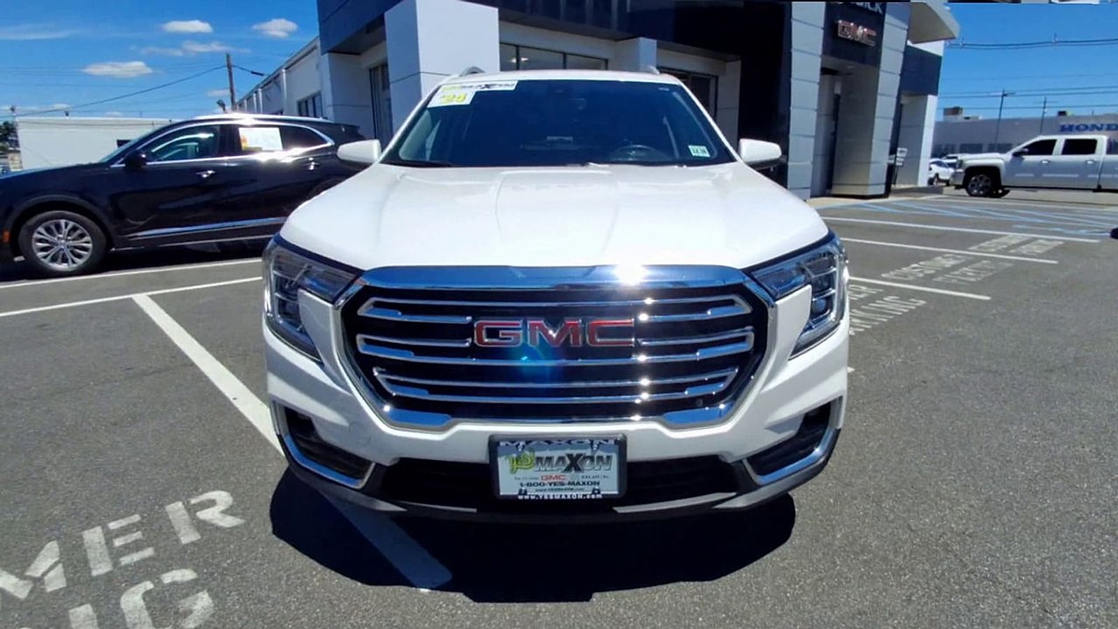 2024 GMC Terrain SLT - Photo 7