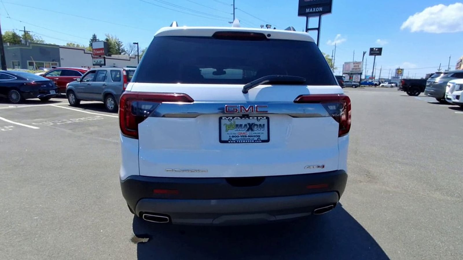 2023 GMC Acadia AT4 - Photo 3