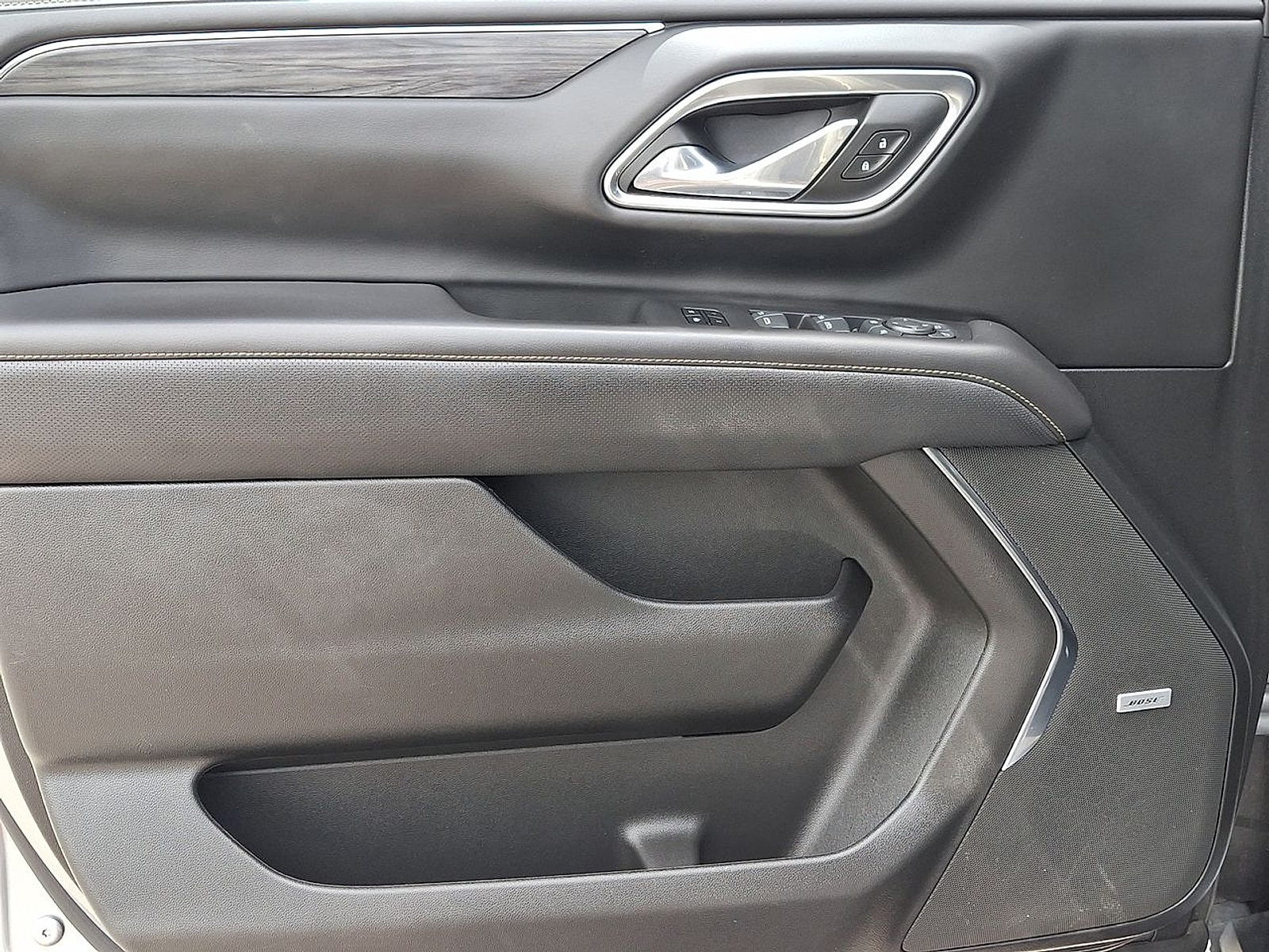 2024 GMC Yukon XL SLT - Photo 22