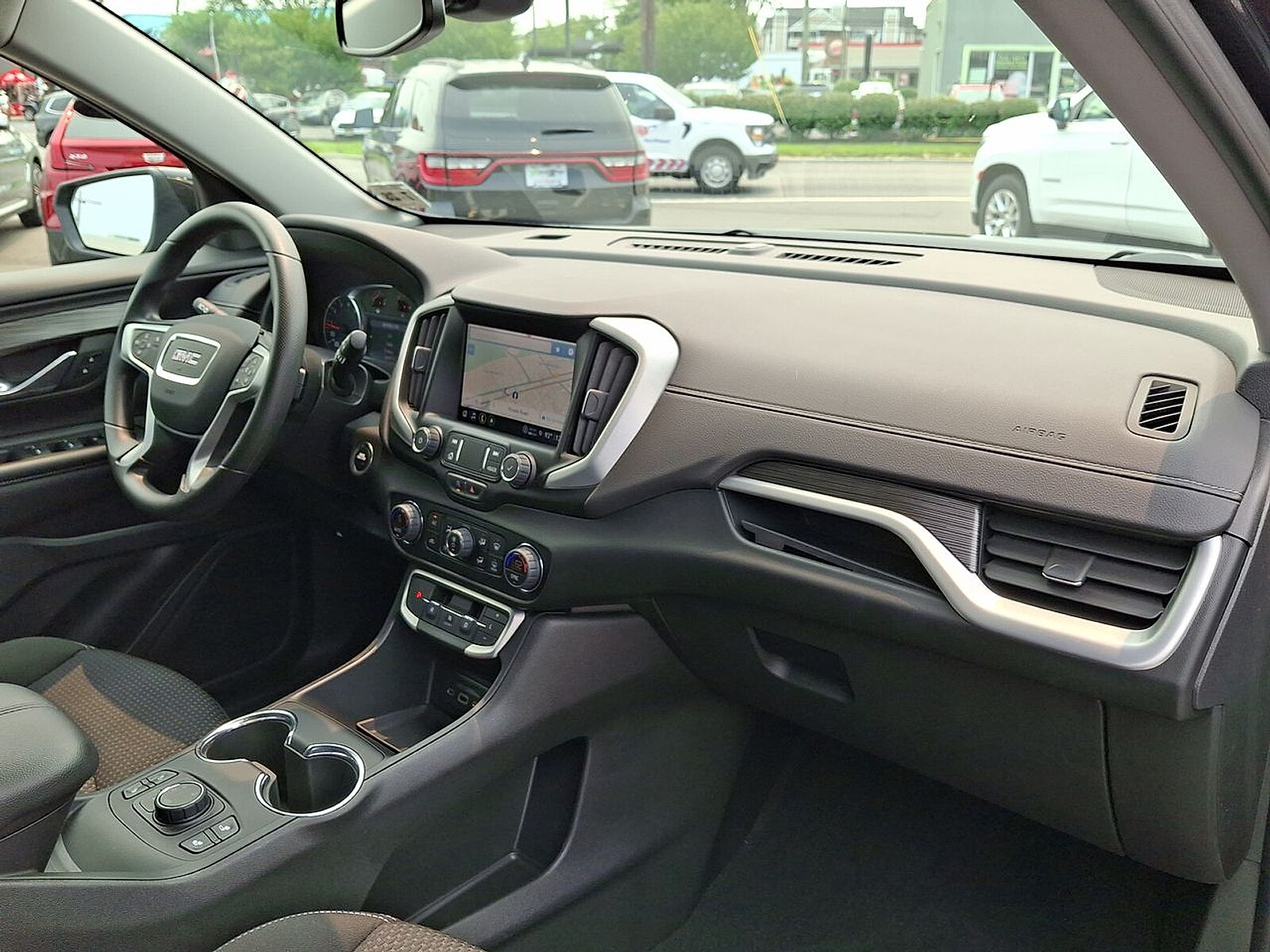 2023 GMC Terrain SLE - Photo 29