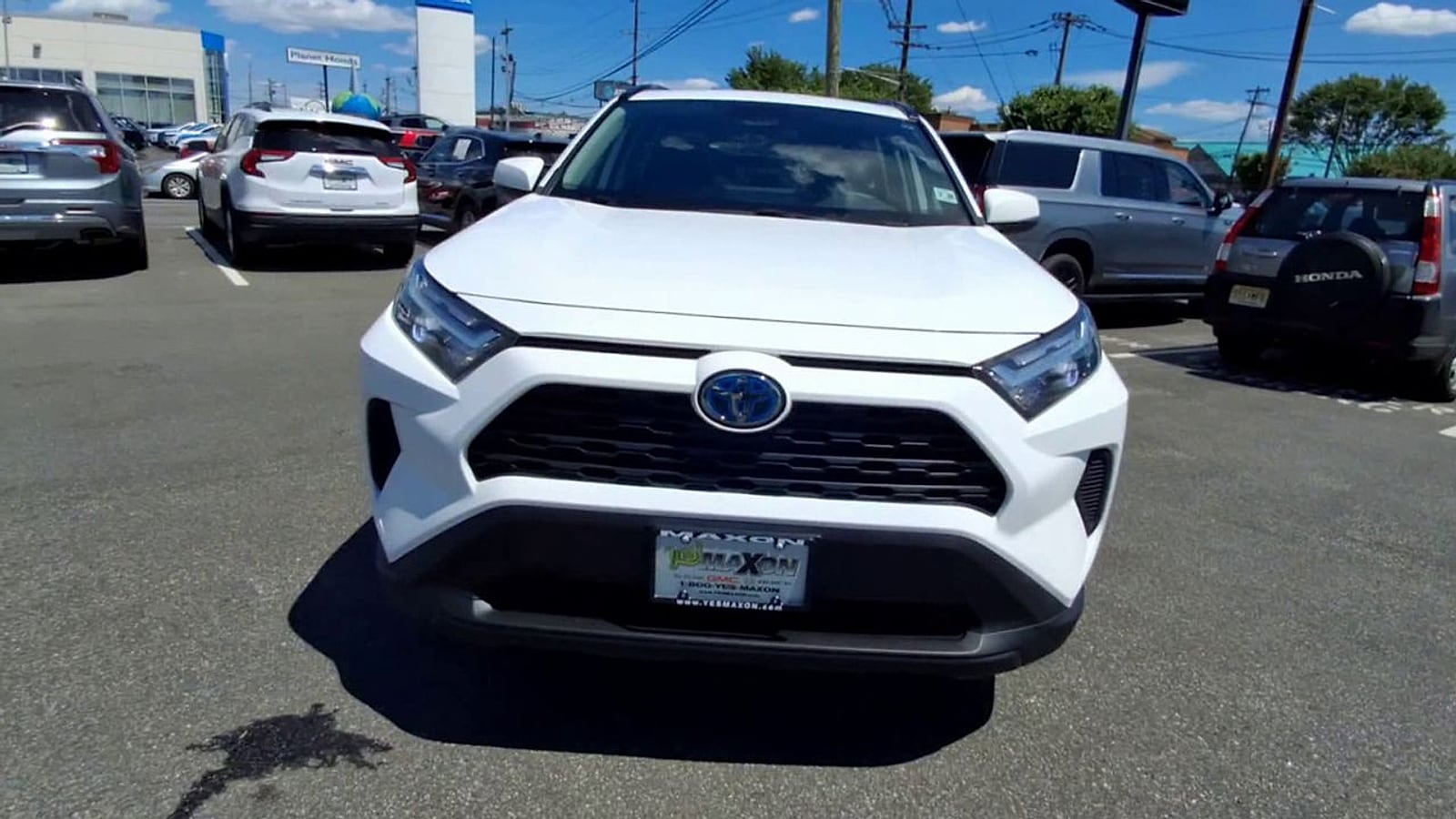 2023 Toyota RAV4 XLE - Photo 7