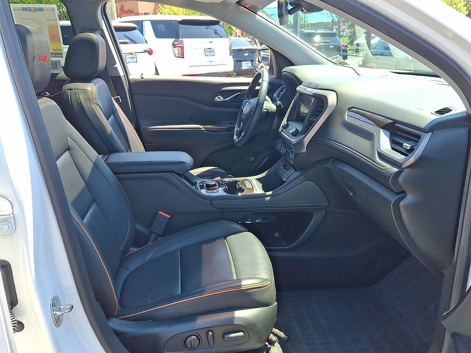 2023 GMC Acadia AT4 - Photo 28