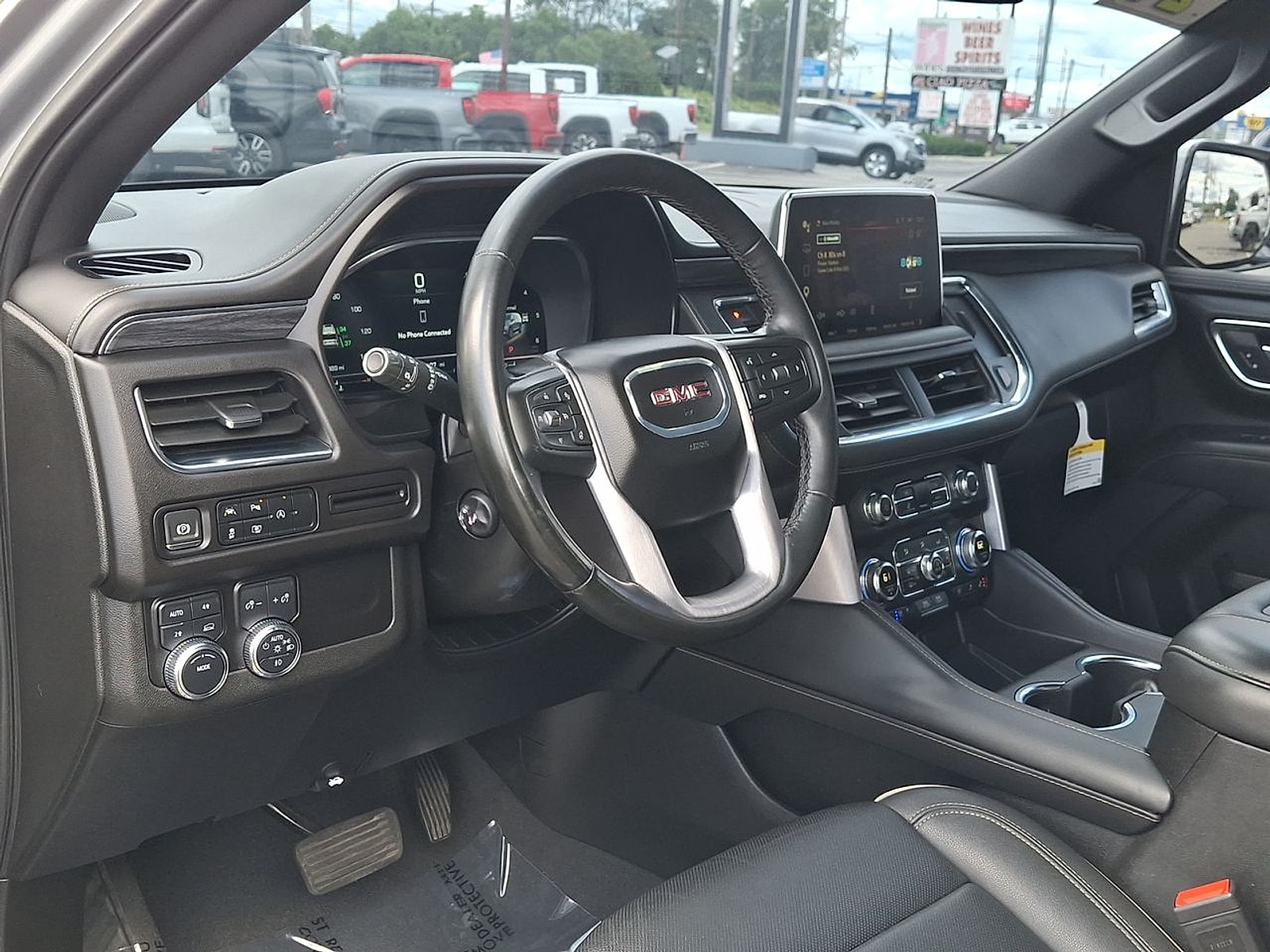 2024 GMC Yukon XL SLT - Photo 10