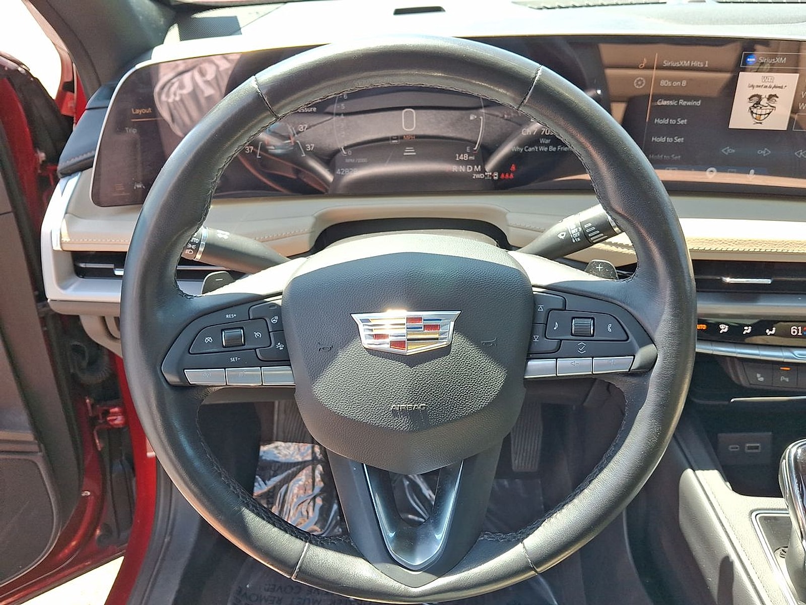 2024 Cadillac XT4 Luxury - Photo 11