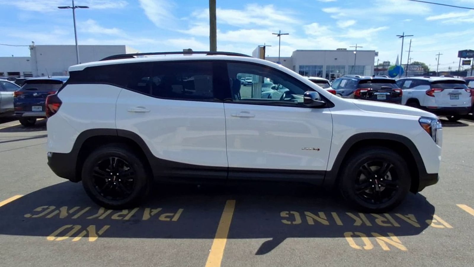 2024 GMC Terrain AT4 - Photo 9