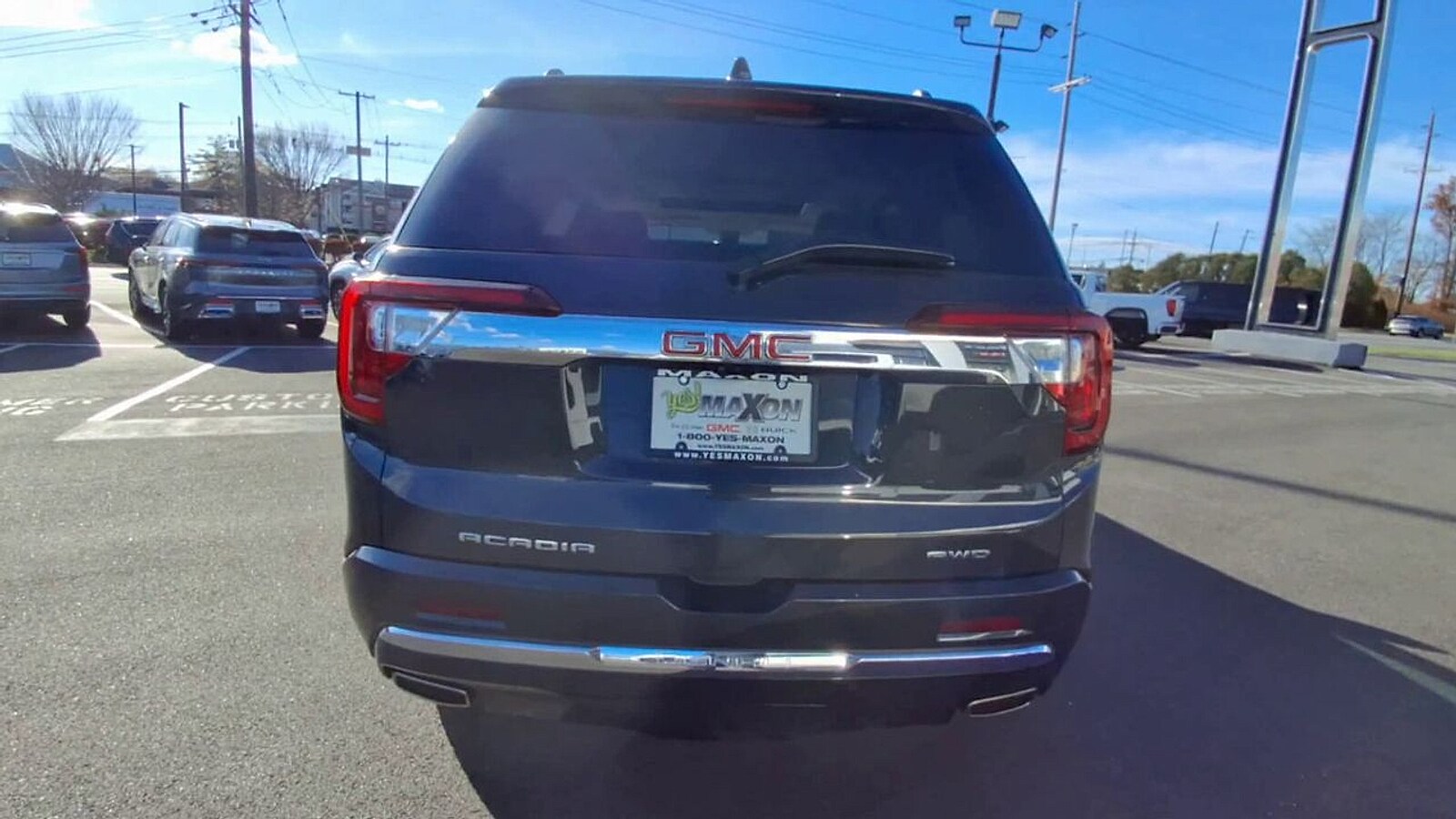 2022 Gmc Acadia Denali photo 3