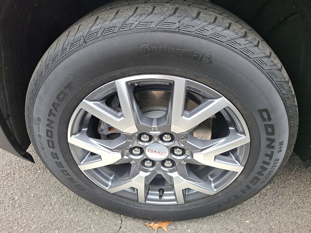 Used 2023 GMC Acadia SLT SUV