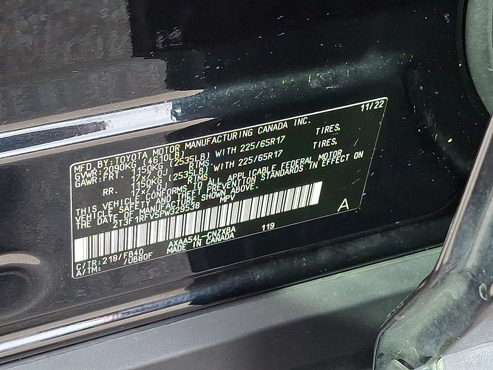 2023 Toyota RAV4 LE - Photo 33