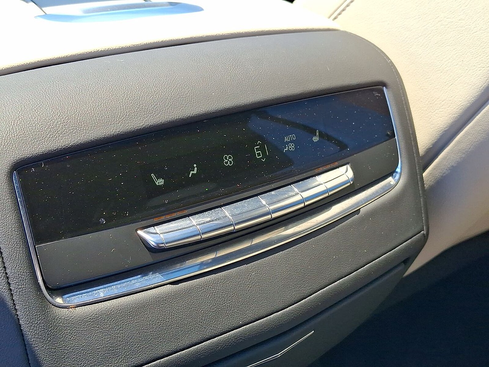 2024 Cadillac Escalade Sport - Photo 22