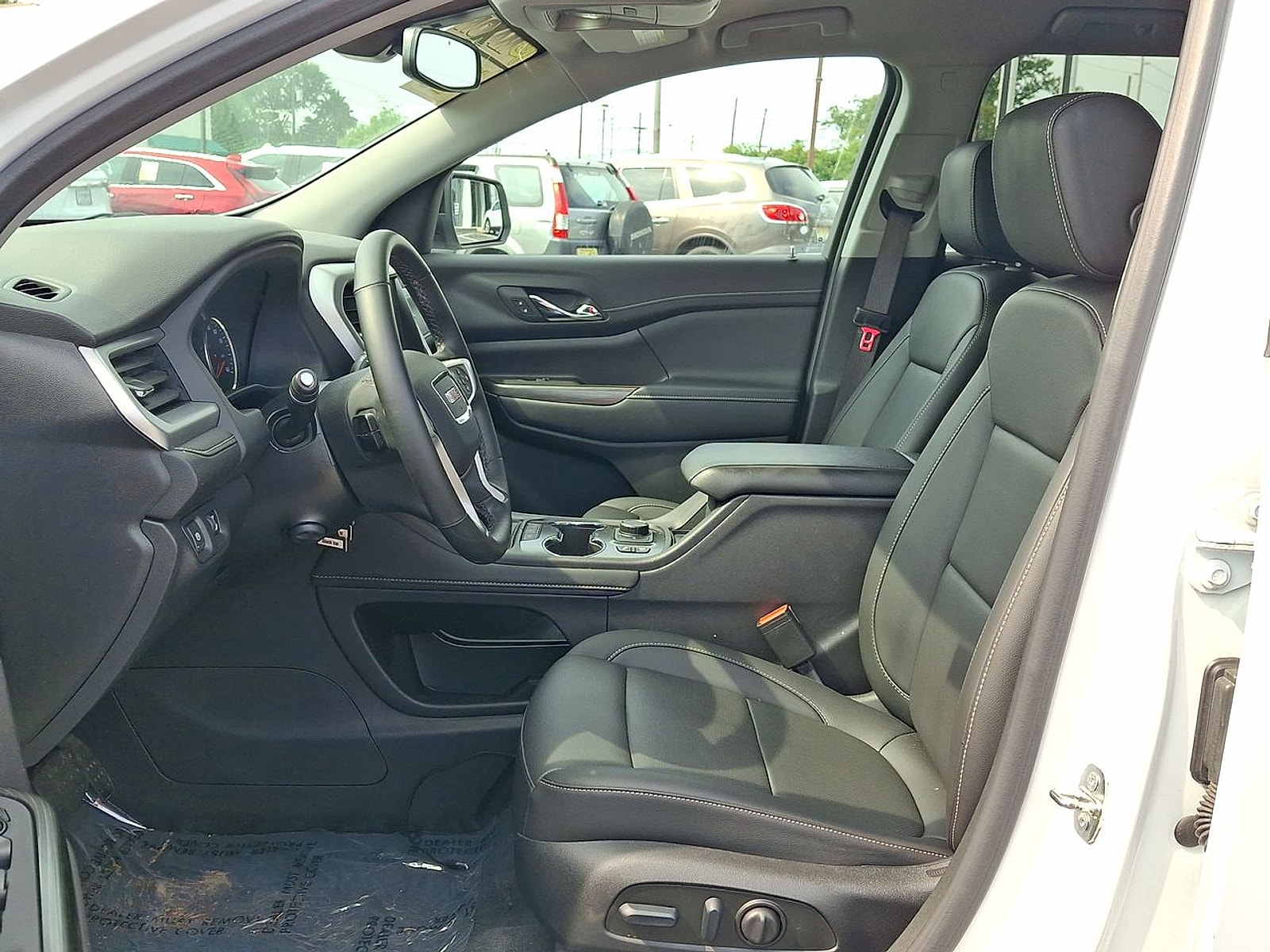 2023 GMC Acadia SLT - Photo 18