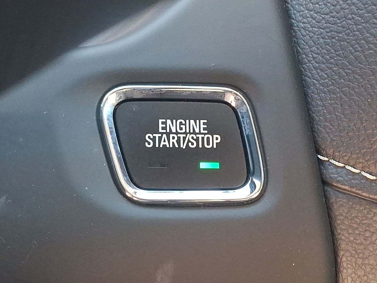 2023 GMC Acadia SLE - Photo 16