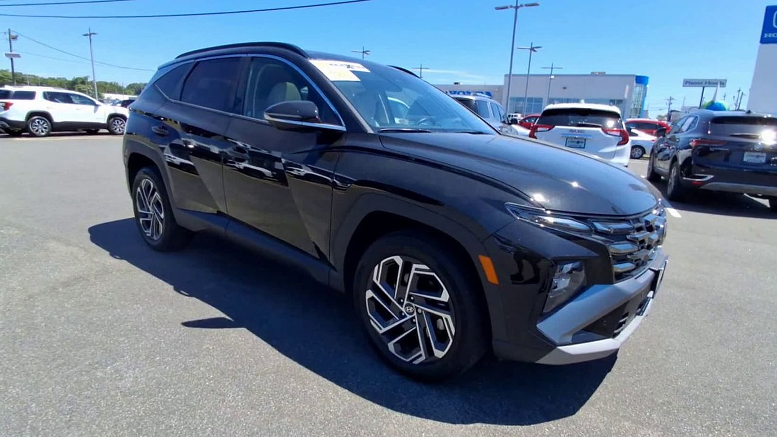 2025 Hyundai Tucson Limited - Photo 8