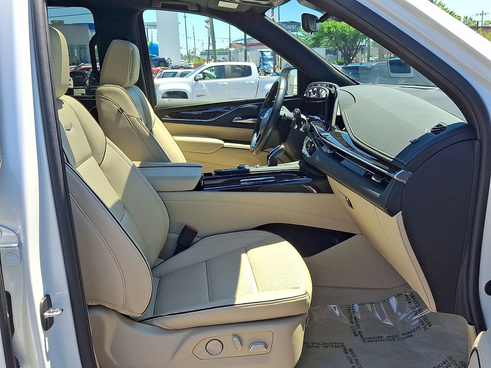 2024 Cadillac Escalade ESV Premium Luxury - Photo 28