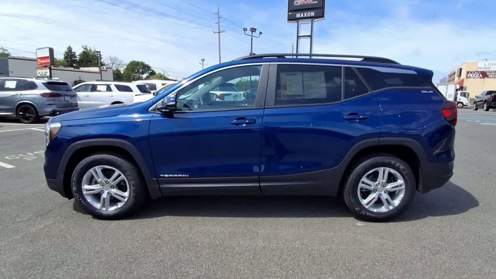 2023 GMC Terrain SLE - Photo 5