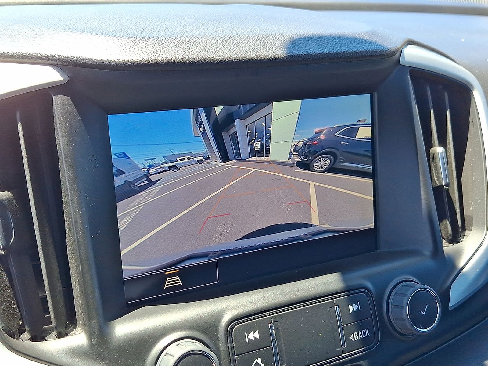 2024 GMC Terrain SLT - Photo 14