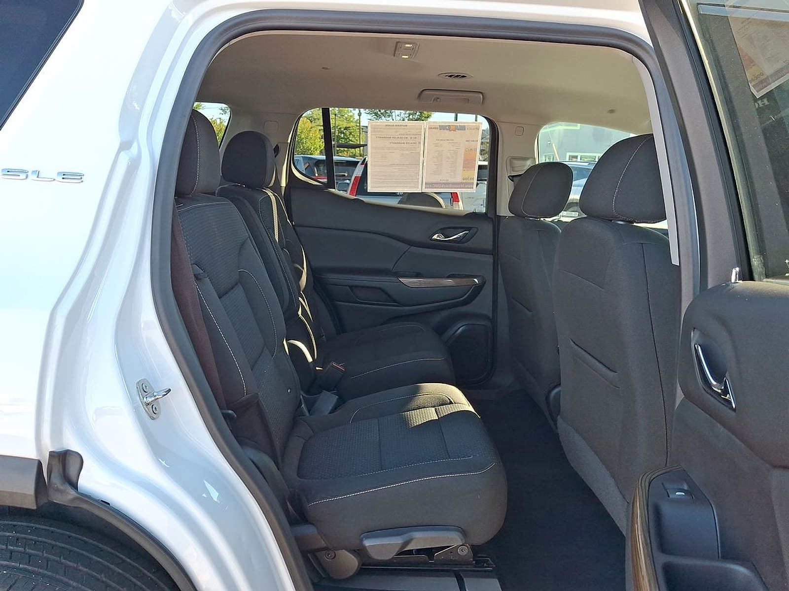 2023 GMC Acadia SLE - Photo 26