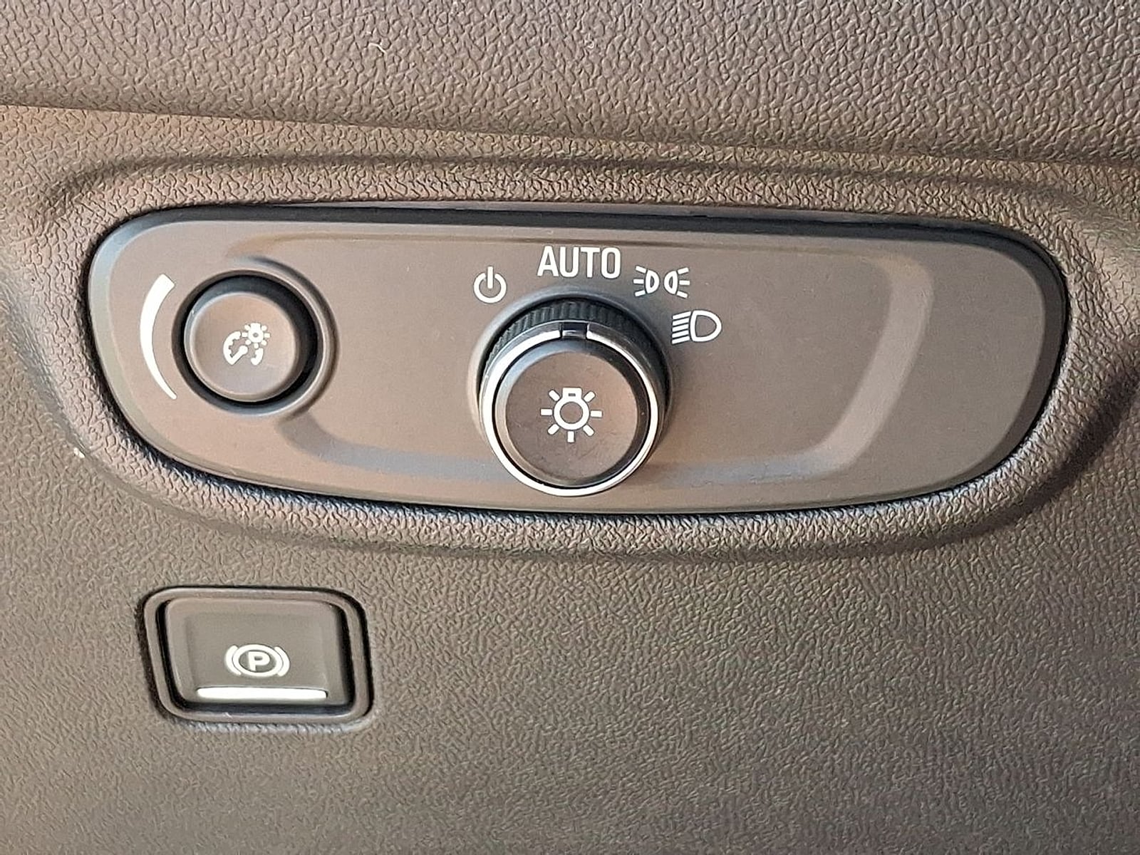 2022 GMC Terrain SLE - Photo 17