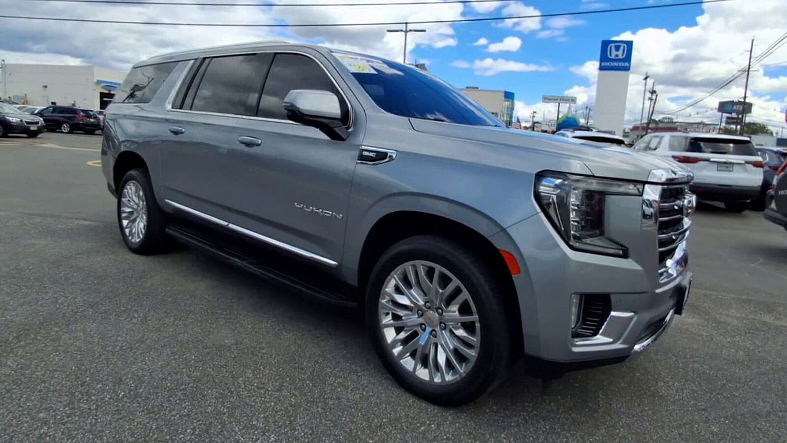 2024 GMC Yukon XL SLT - Photo 8