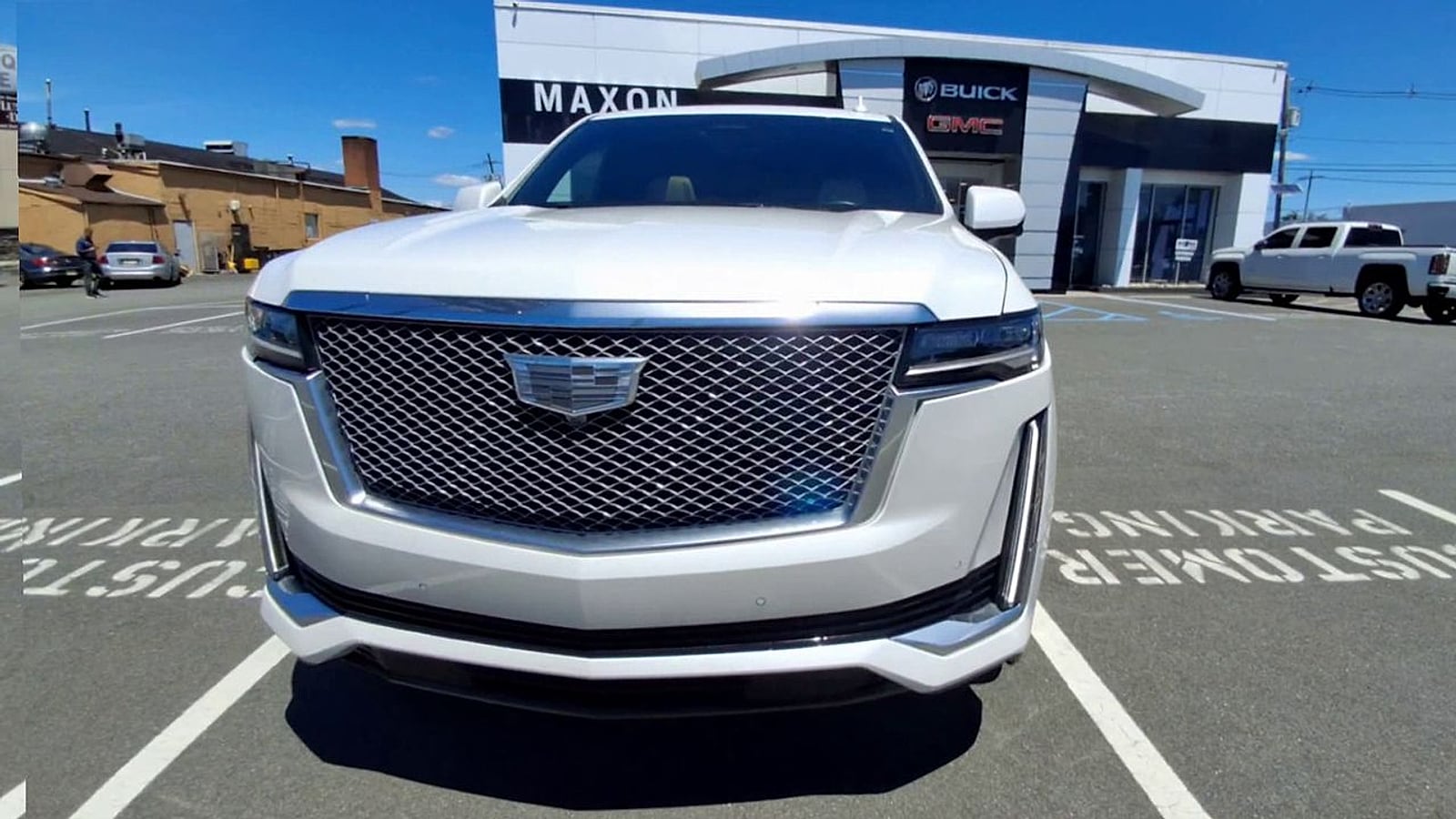 2024 Cadillac Escalade ESV Premium Luxury - Photo 7