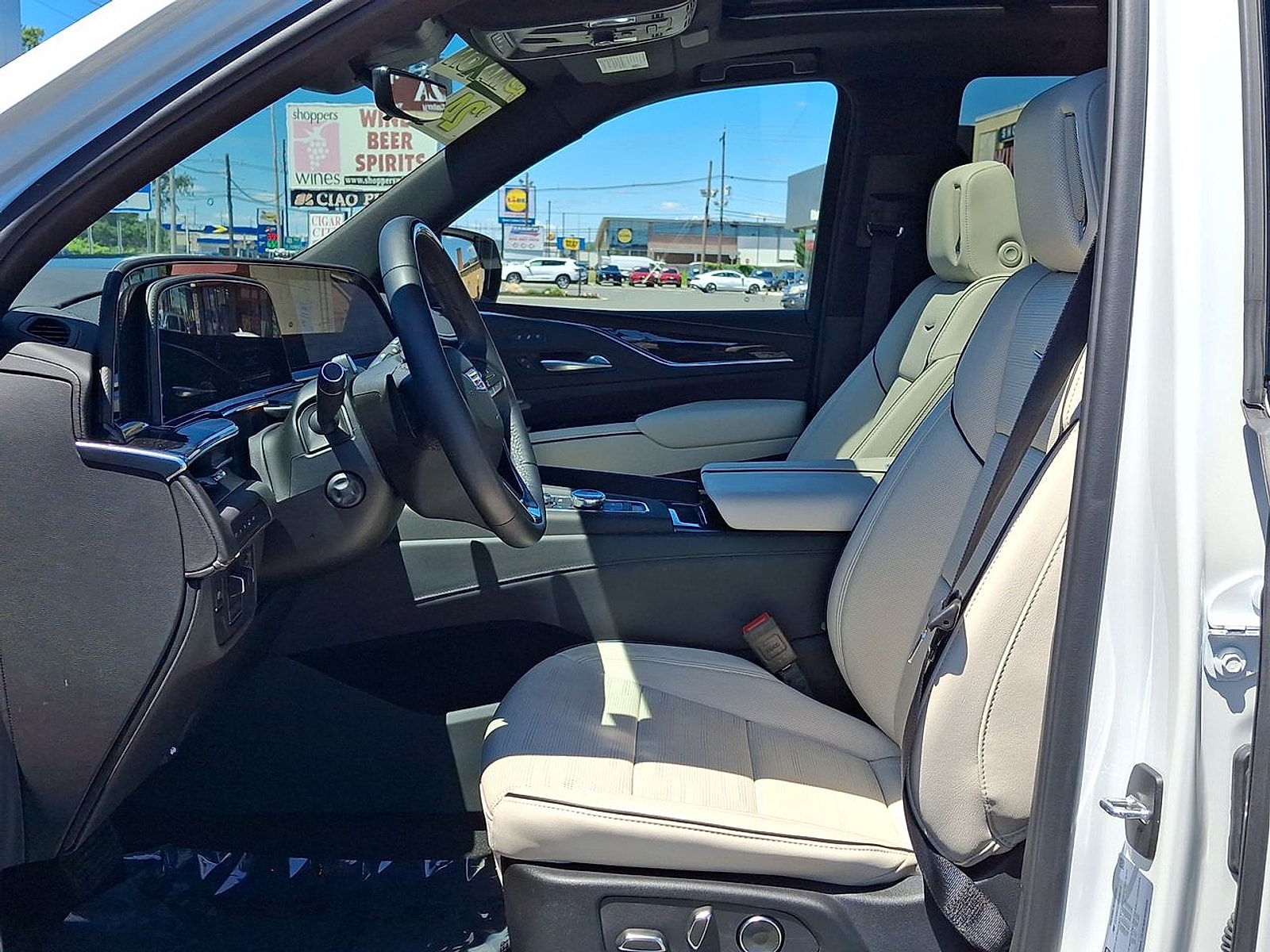 2024 Cadillac Escalade Sport - Photo 20