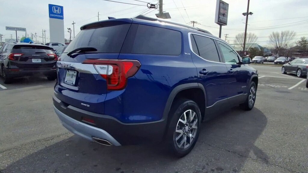 Used 2023 GMC Acadia SLE SUV