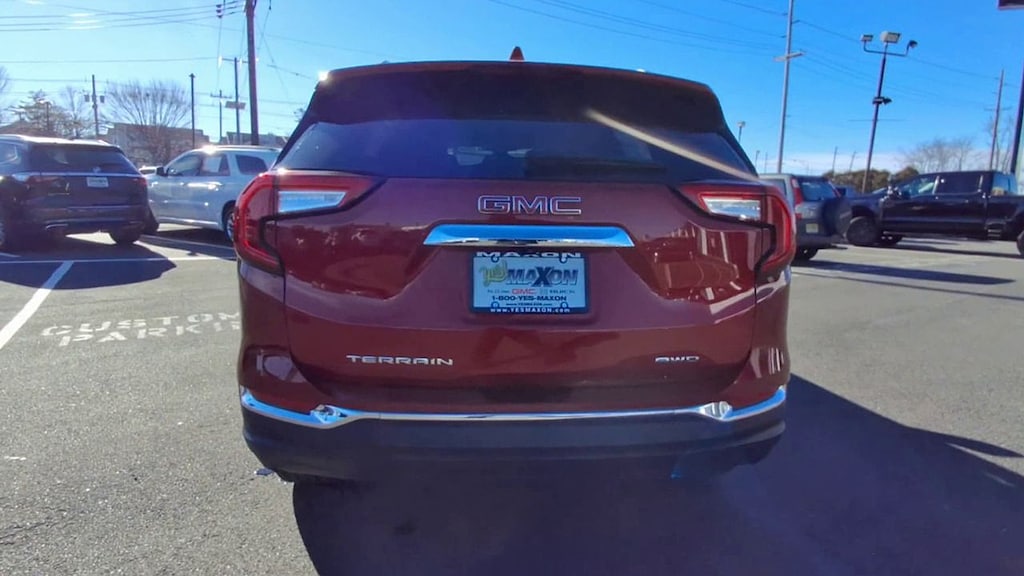 Used 2023 GMC Terrain SLT SUV