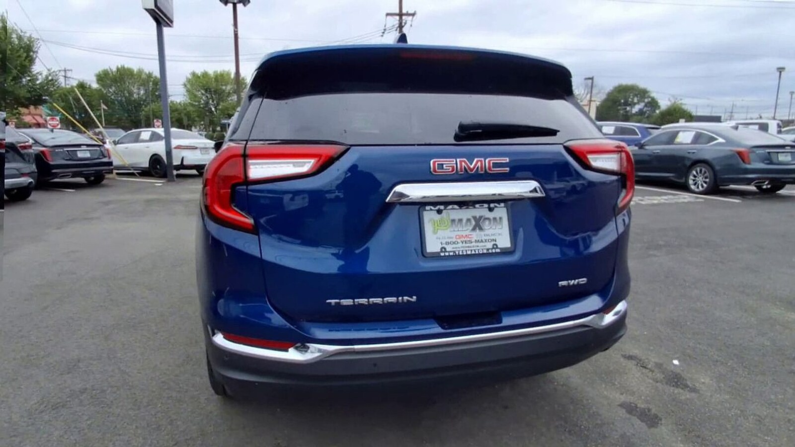 2023 Gmc Terrain SLT photo 3