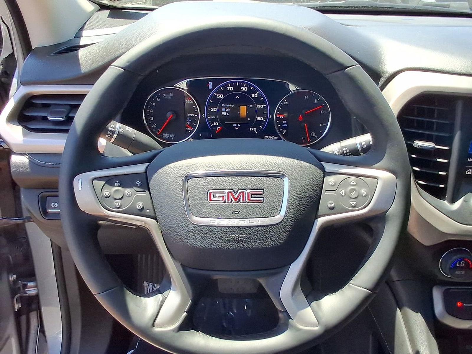 2023 GMC Acadia Denali - Photo 11