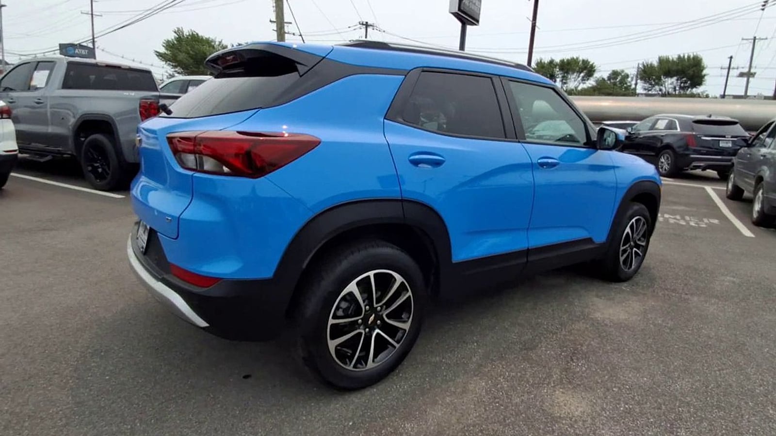 2024 Chevrolet TrailBlazer LT - Photo 2