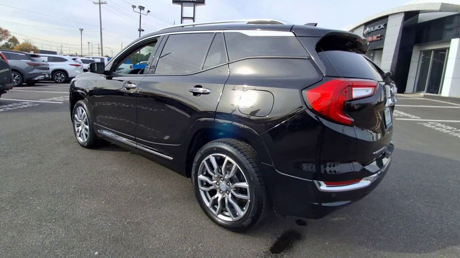 2022 Gmc Terrain Denali photo 3