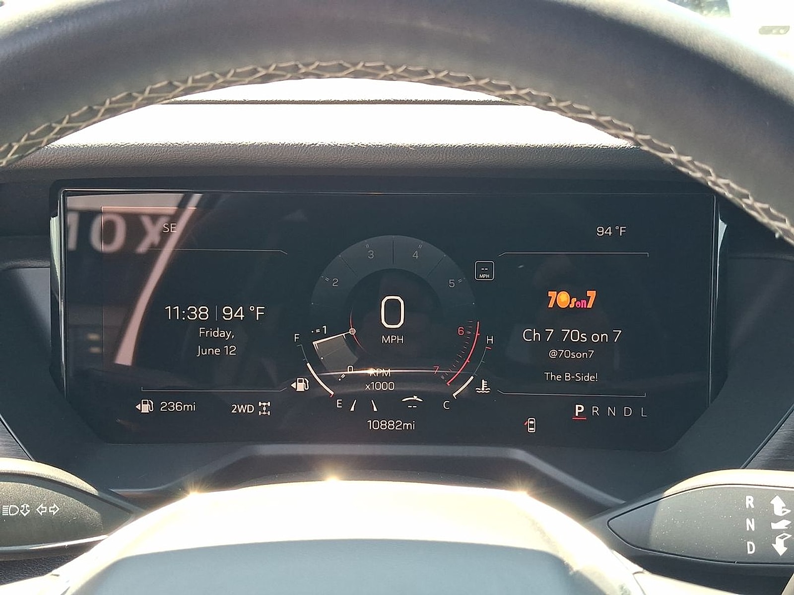 2024 GMC Acadia Denali - Photo 12