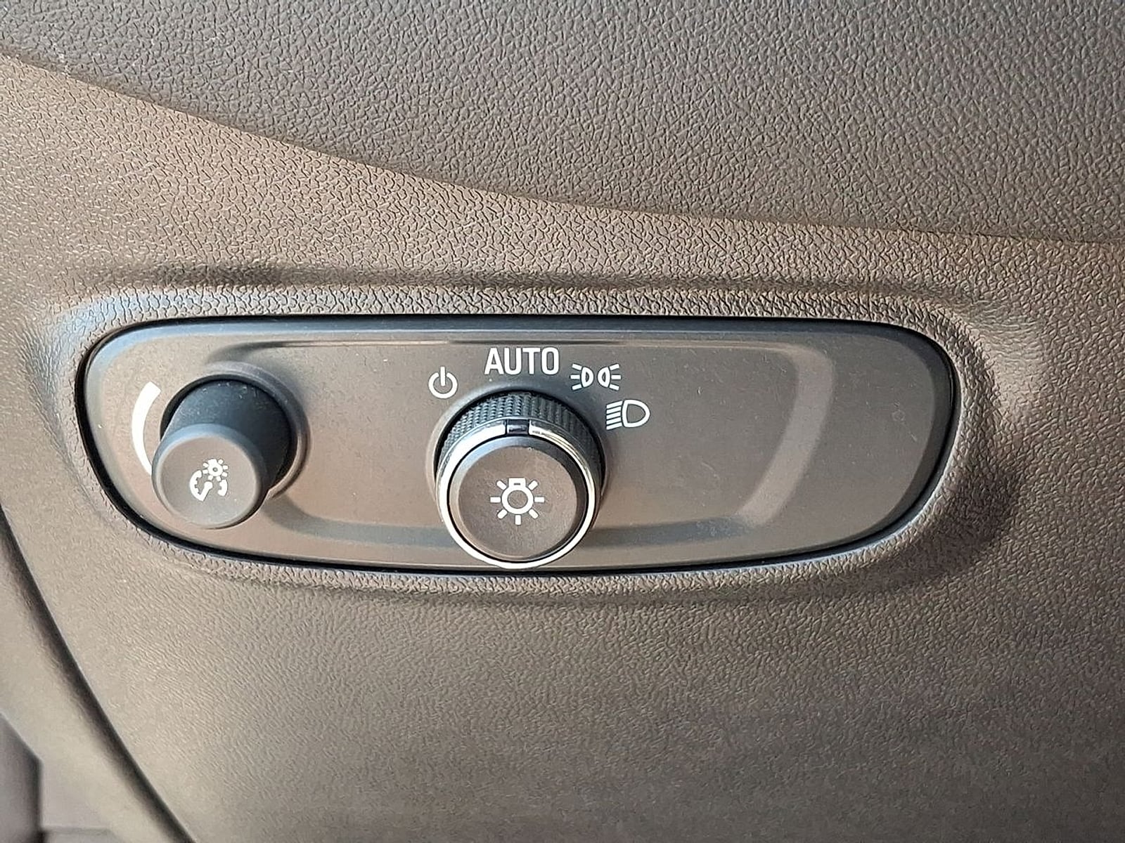 2024 Chevrolet Equinox LS - Photo 17