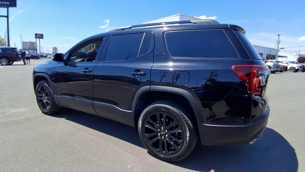 Used 2023 GMC Acadia SLE SUV
