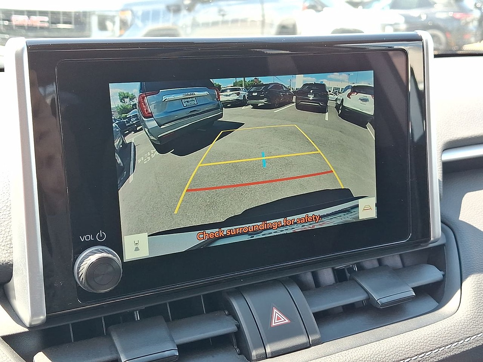 2023 Toyota RAV4 XLE - Photo 14