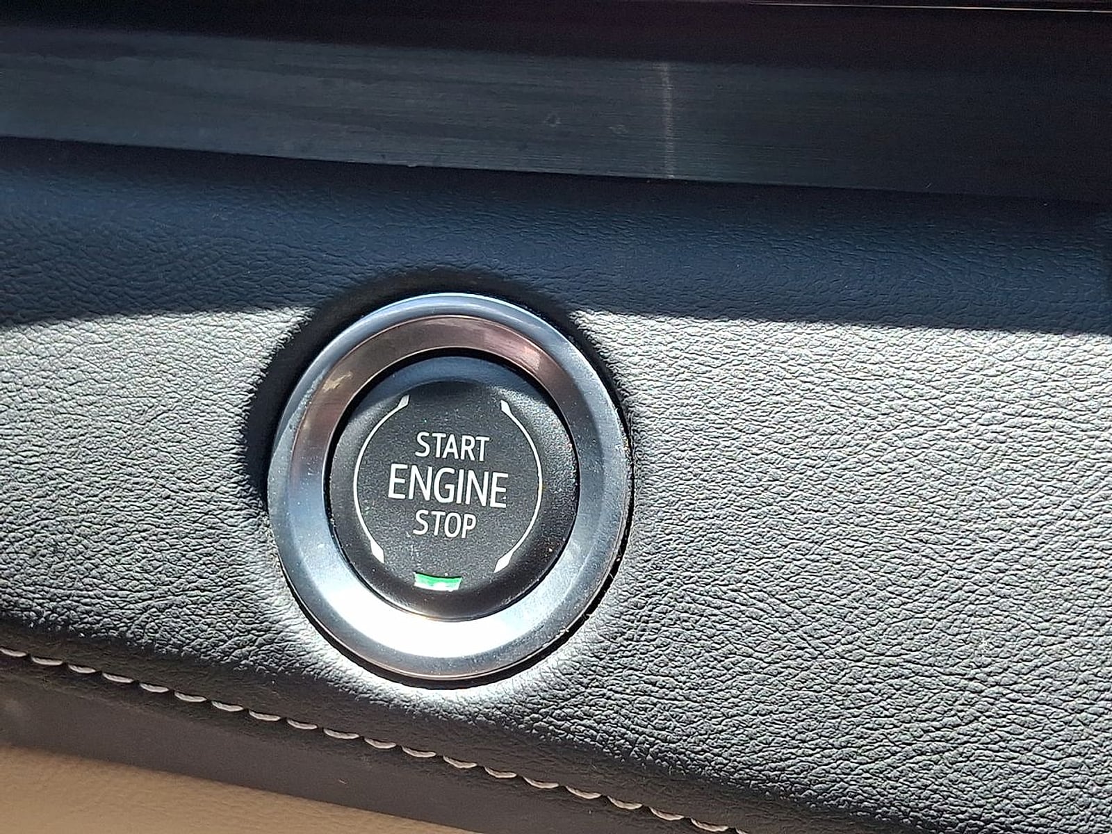 2024 Cadillac Escalade ESV Premium Luxury - Photo 16