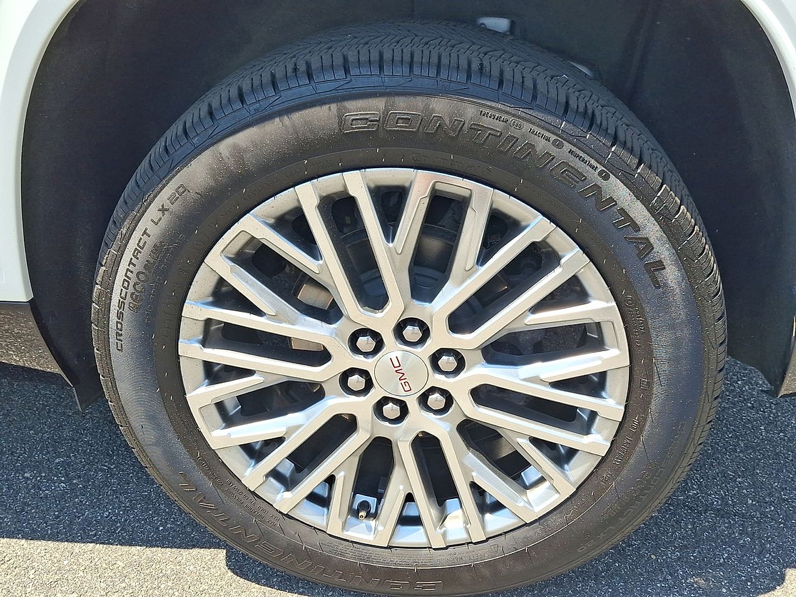2024 GMC Acadia Denali - Photo 33