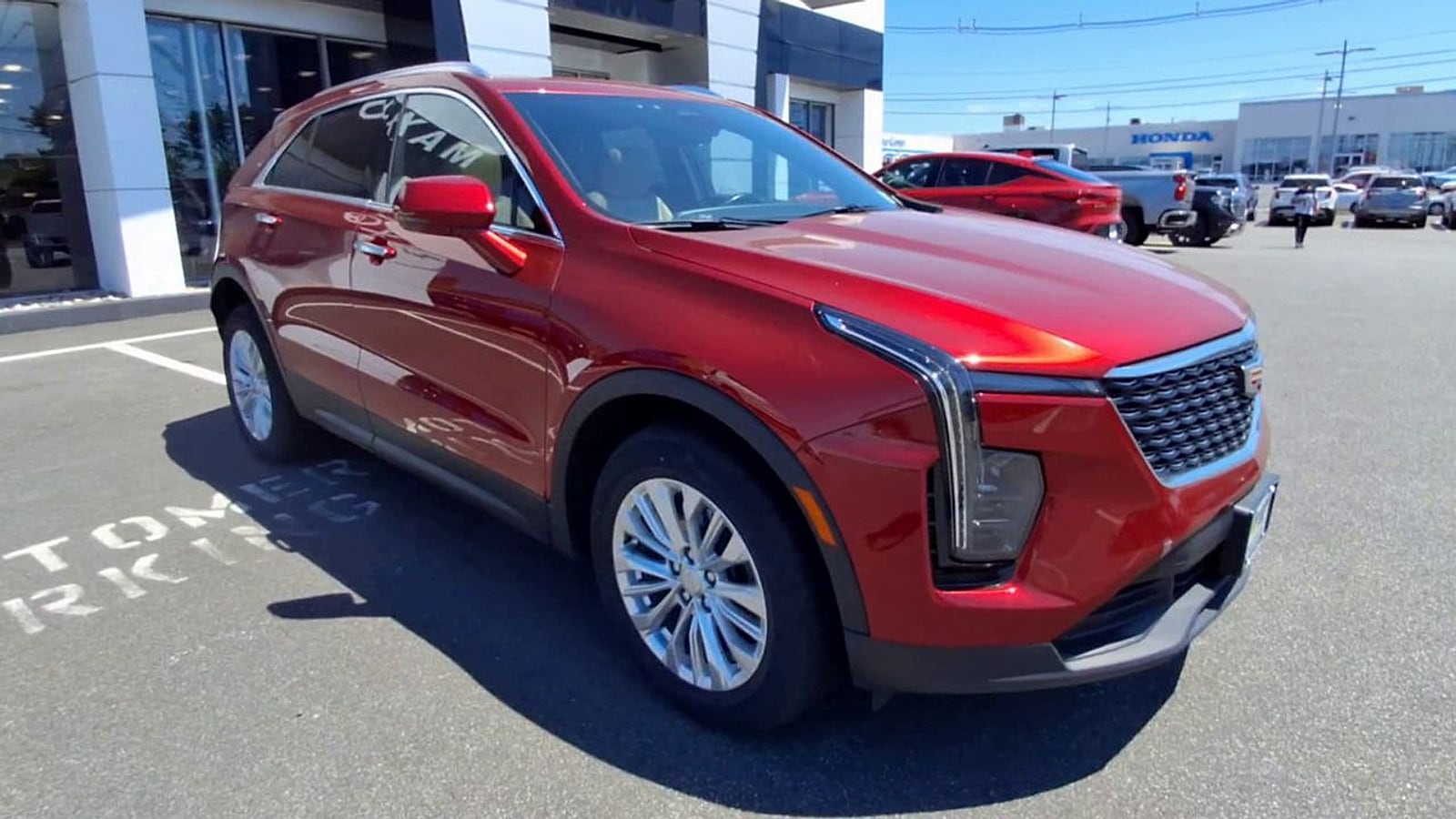 2024 Cadillac XT4 Luxury - Photo 8
